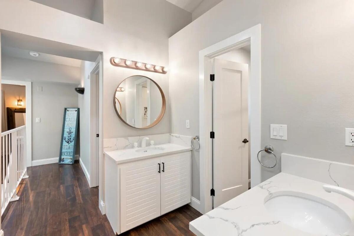 Elegant Beach Living, Just Blocks To The Sand Huntington Beach Exteriör bild